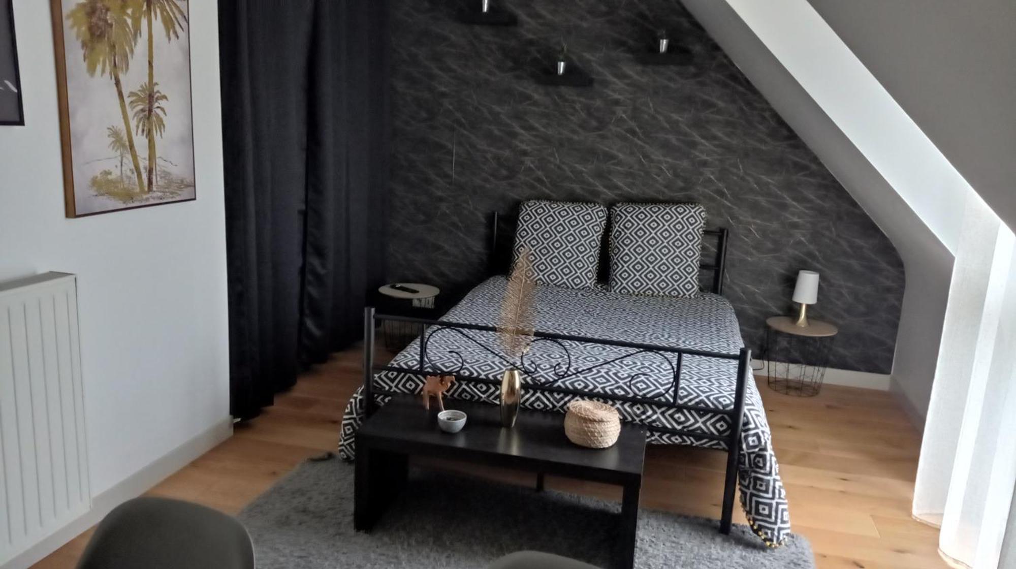 Au Bonheur Du Logis Hotel Fougeres Ngoại thất bức ảnh